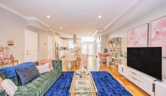 Homie 2BR w/1.5BA Home with Patio & Deck in NW DC