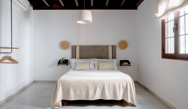 Hommyhome Triana Boutique Apartments 002 Venerable