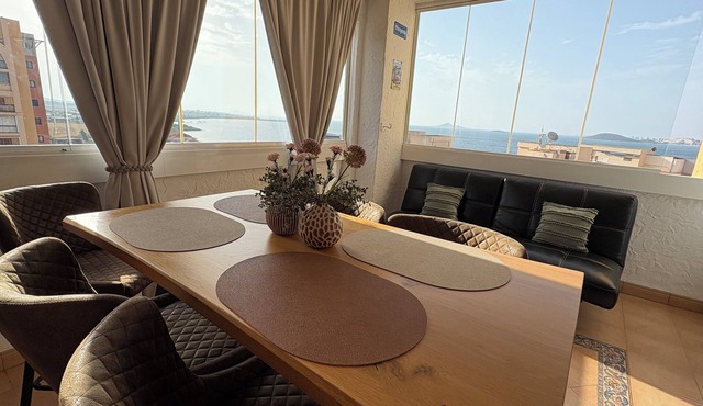 HondaMar Apartment with three sleepingrooms next to the beach