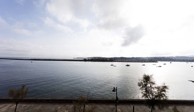 Hondarribia by Basquelidays
