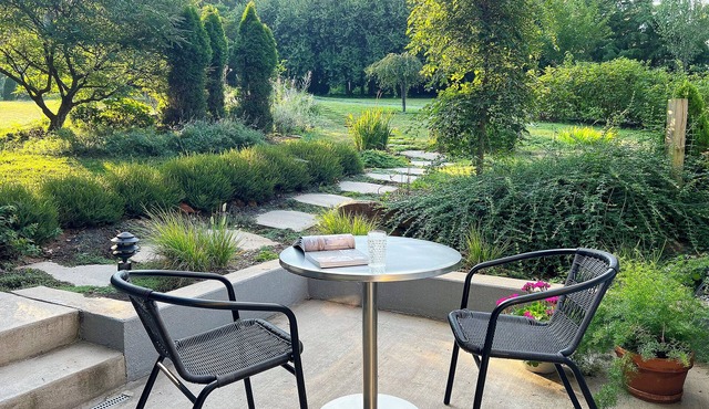 Honey B—Honey House 2. Beautiful vacation home near UVA, Monticello and downtown