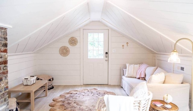 Honey Bee Haven - 1 BR 1 Bath