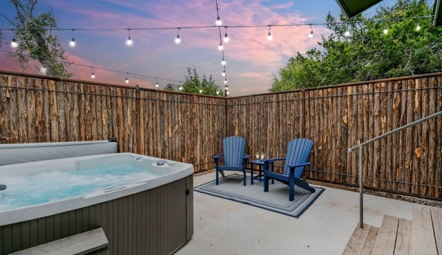 Honey Hill Morning Mimosa | Close to town | Full Kitchen