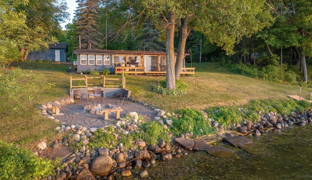 Honey Hole Lodge