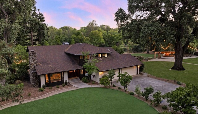 Honey Run K/Suite: Pool-HotTub-Private Lake Escape