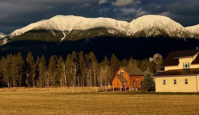 Honey's Place Hideaway