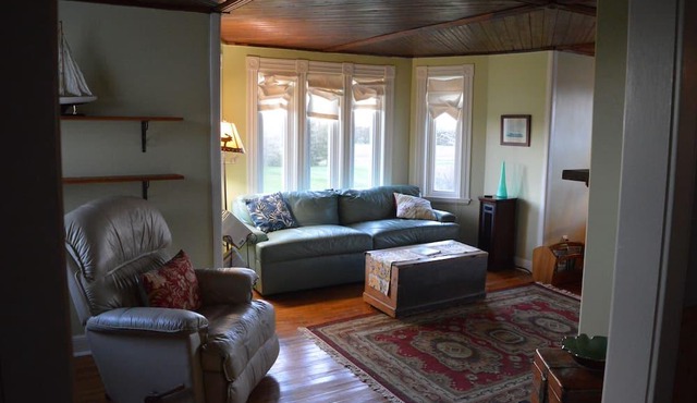 Honey Tree Cottage