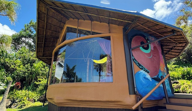 Honeymoon Bliss: Bamboo Temple with Ocean Views at Maui Eco Retreat