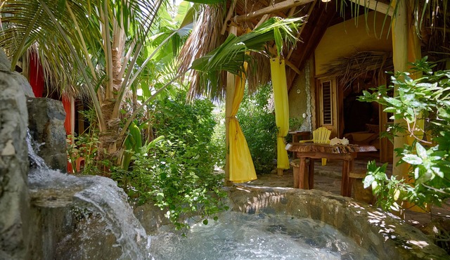 Honeymoon yellow-sun cabin #3, at Chalet Tropical bio-hotel