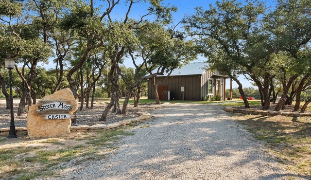 Honeymooners Delight, Private Hot tub/FirePit,Pool