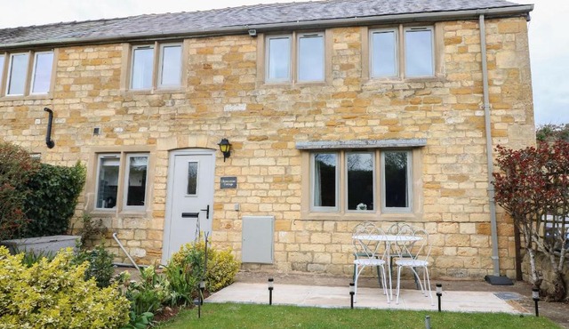 Honeystone Cottage, MORETON IN MARSH