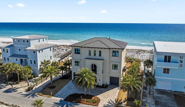 "Honeysuckle Blue" | Direct Beachfront | Beach Service | My Beach Getaways