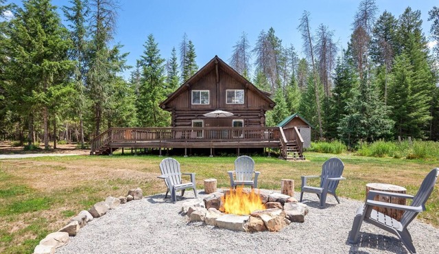 Honeysuckle Chalet Athol, Idaho