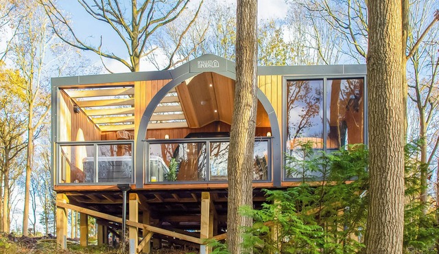 Honeysuckle Treehouse