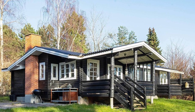 Honsinge Lyng Home with Annex