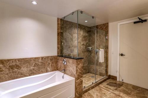Honua Kai Ocean Front 3 FREE Rental Cars KBM Resorts Ocean Front 3 Units 7 Bedrooms HK ML-2627