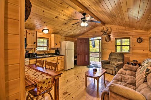 ‘Hooah’ Cabin Retreat w/Grill & Step-Free Access