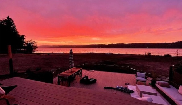 Hood Canal Beach Retreat