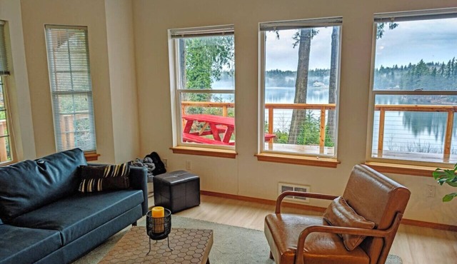 Hood Canal Waterfront - Olympic Peninsula