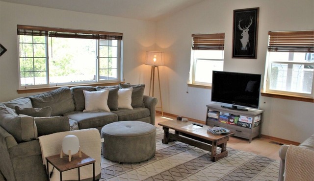 Hood River Family Vacation Home