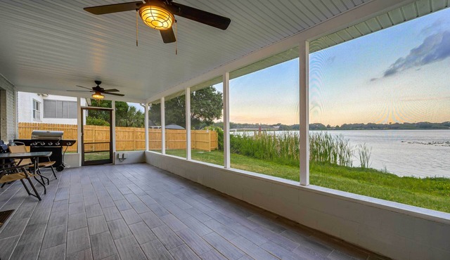Hook, Line & Leisure: Lakefront Gem, 2 Mi to Dtwn