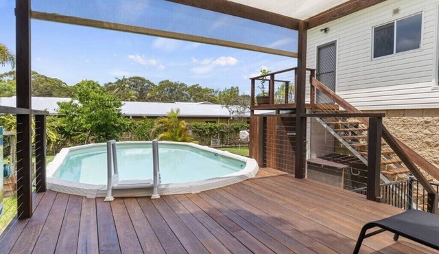 Hook Wine and Sinker