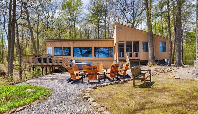 Hook Wine & Sinker - Stunning 6 Bedroom Contemporary on Seneca Lake!