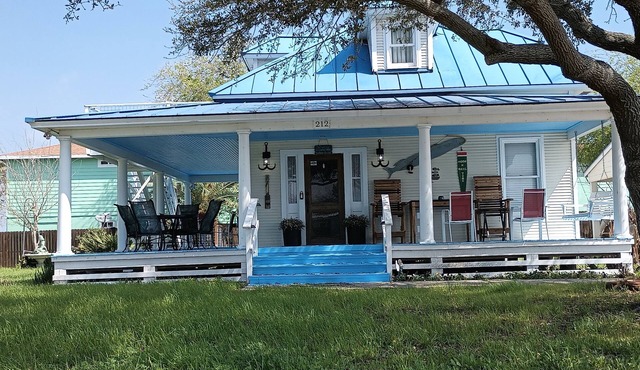 Hook your catch & reel it in!