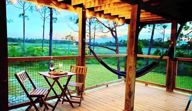 Hooked on Bayou? Waterfront! Kayaks, Fishing, Dock, Overlooking Bayou & Gulf!