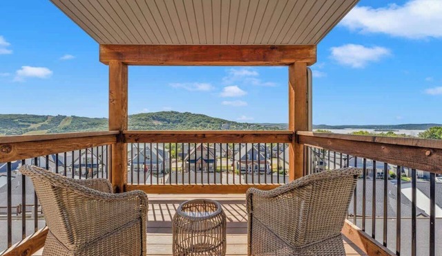 Hooked on Branson Cove - Pool Hot Tub Fireplace