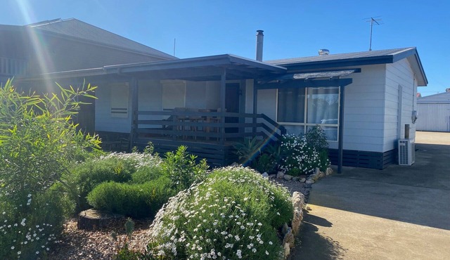 Hooked on Hardwicke - Short walk to the beach! Off Peak special!