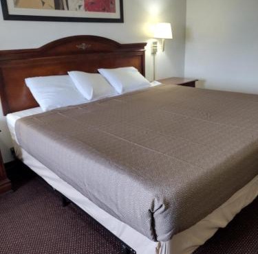 Hoosier Inn- Portland