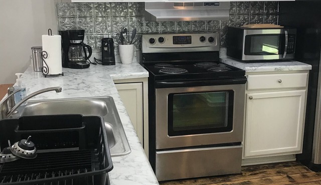 Hoot Nanny's Cottage on Mossy Creek