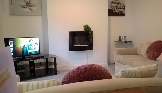 Hope Haven - Stylish SA, Sleeps 5