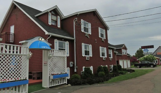 Hopewell Rocks Motel & Country Inn