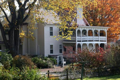 Hopkins Ordinary Bed, Breakfast and Ale Works