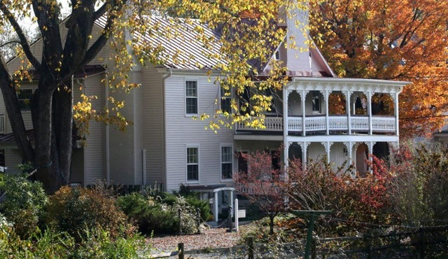 Hopkins Ordinary Bed Breakfast and Ale Works