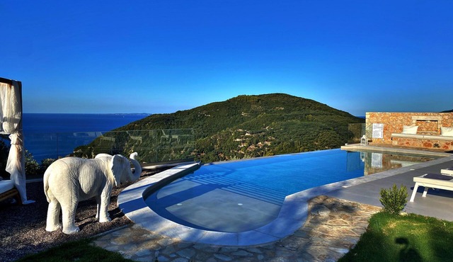 Horizon Blue Luxury 3bedroom Villa with stunning views