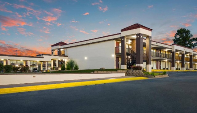 Horizon Inn & Suites