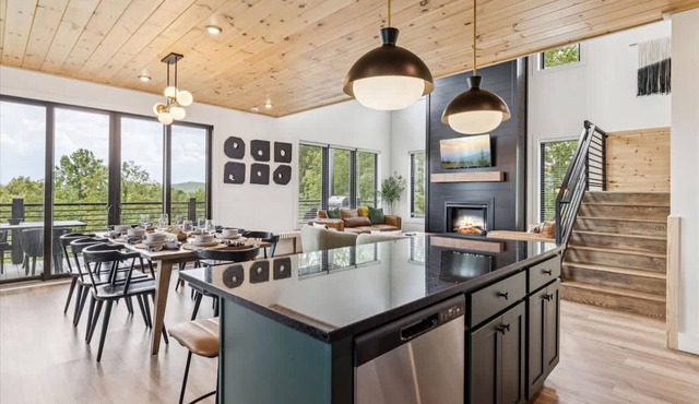 Horizons Ahead Mountain Home by Beyond Expectations With Pool