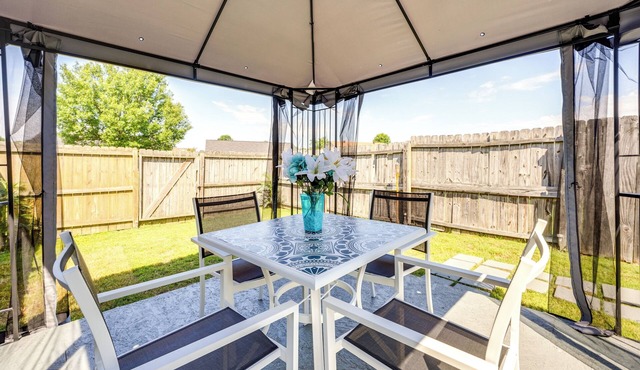 Horn Lake Vacation Rental ~ 14 Mi to Memphis!