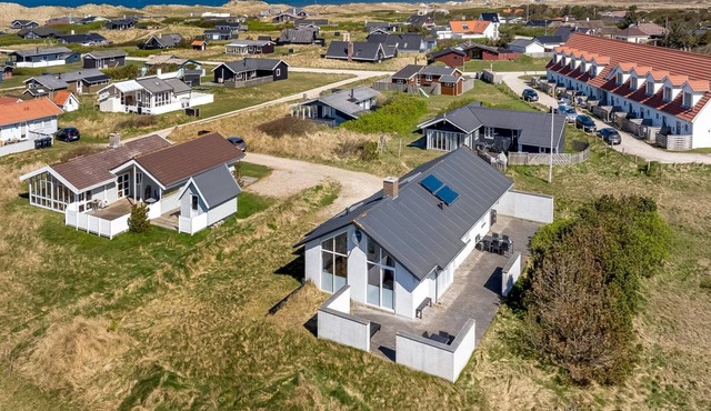 "Hornbogi" - 300m from the sea by Interhome