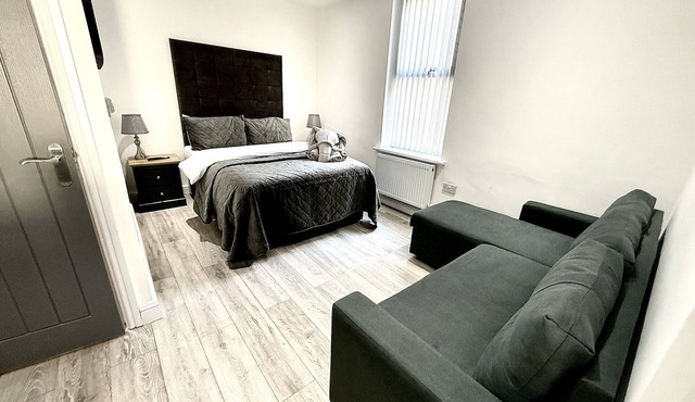 hornby luxury suites - family suite with spa bath