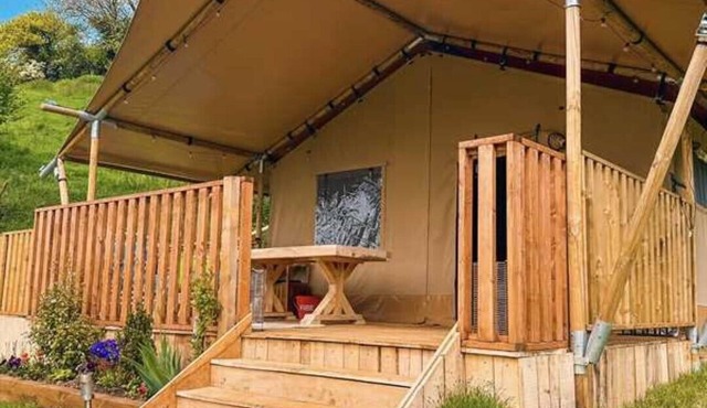 Horscombe Lodge Max 4 People