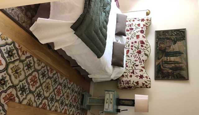 Horse Country Carriage House with Views of Horse Paddocks and Famous Barns.