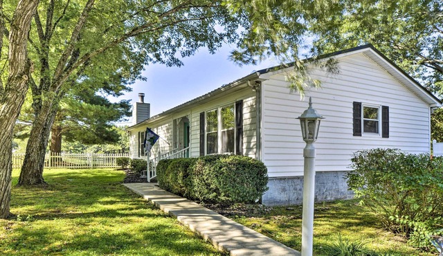 Horse-Friendly Alabama Home-Away-From-Home!