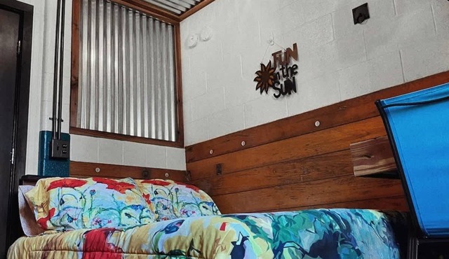 Horse Stall Suite 14 PARIS MOON