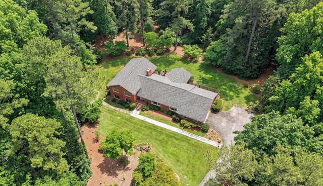 Horseleg Forest Retreat 5BR Near Marshall Forest