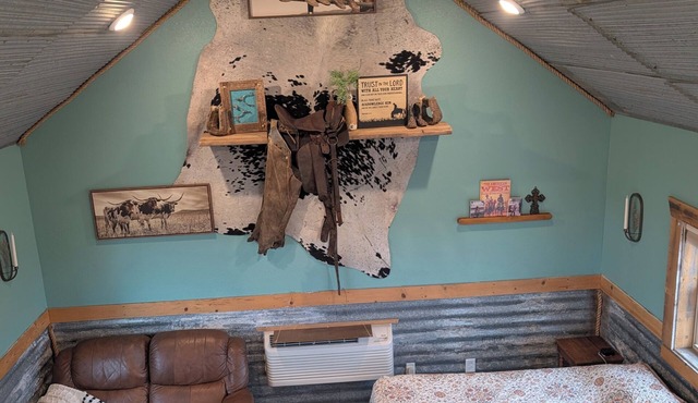 Horsemen's Hideout Cabin in Clark