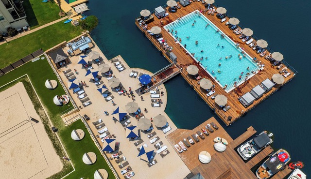 Horseshoe Bay Resort